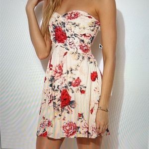 Strapless Floral Sundress - Kimchi Blue - Wedding Guest Attire - Size XS